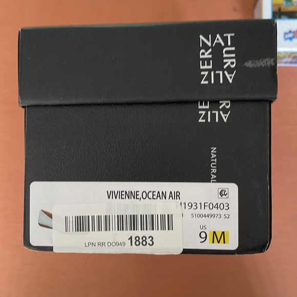 Naturalizer size 9M Never worn - Picture 5 of 5